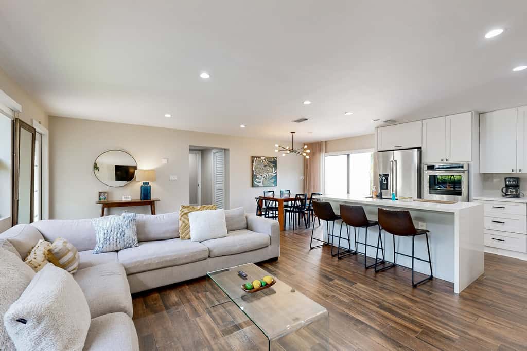 Mid-Century Modern Oasis