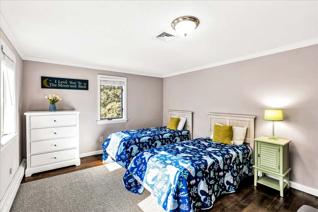 Goose Point Getaway