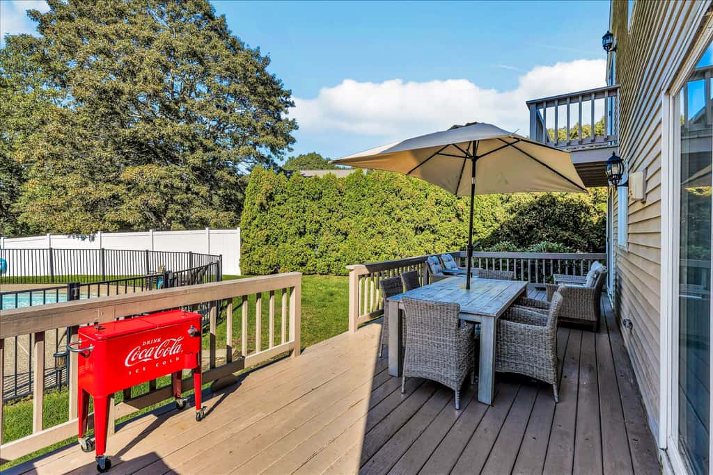 Goose Point Getaway