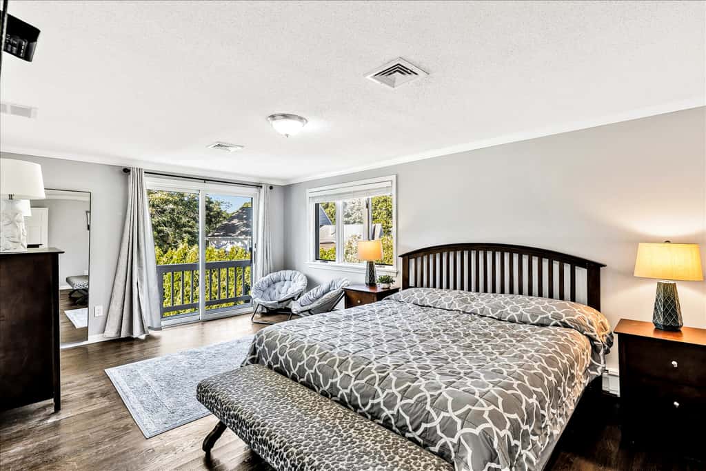 Goose Point Getaway