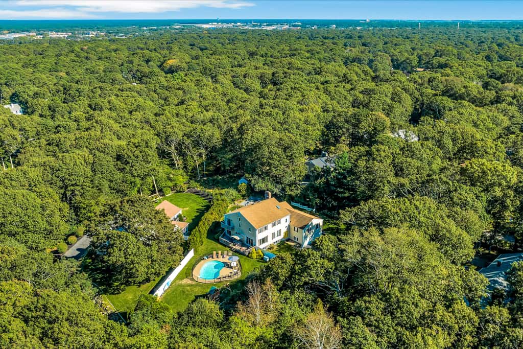 Goose Point Getaway