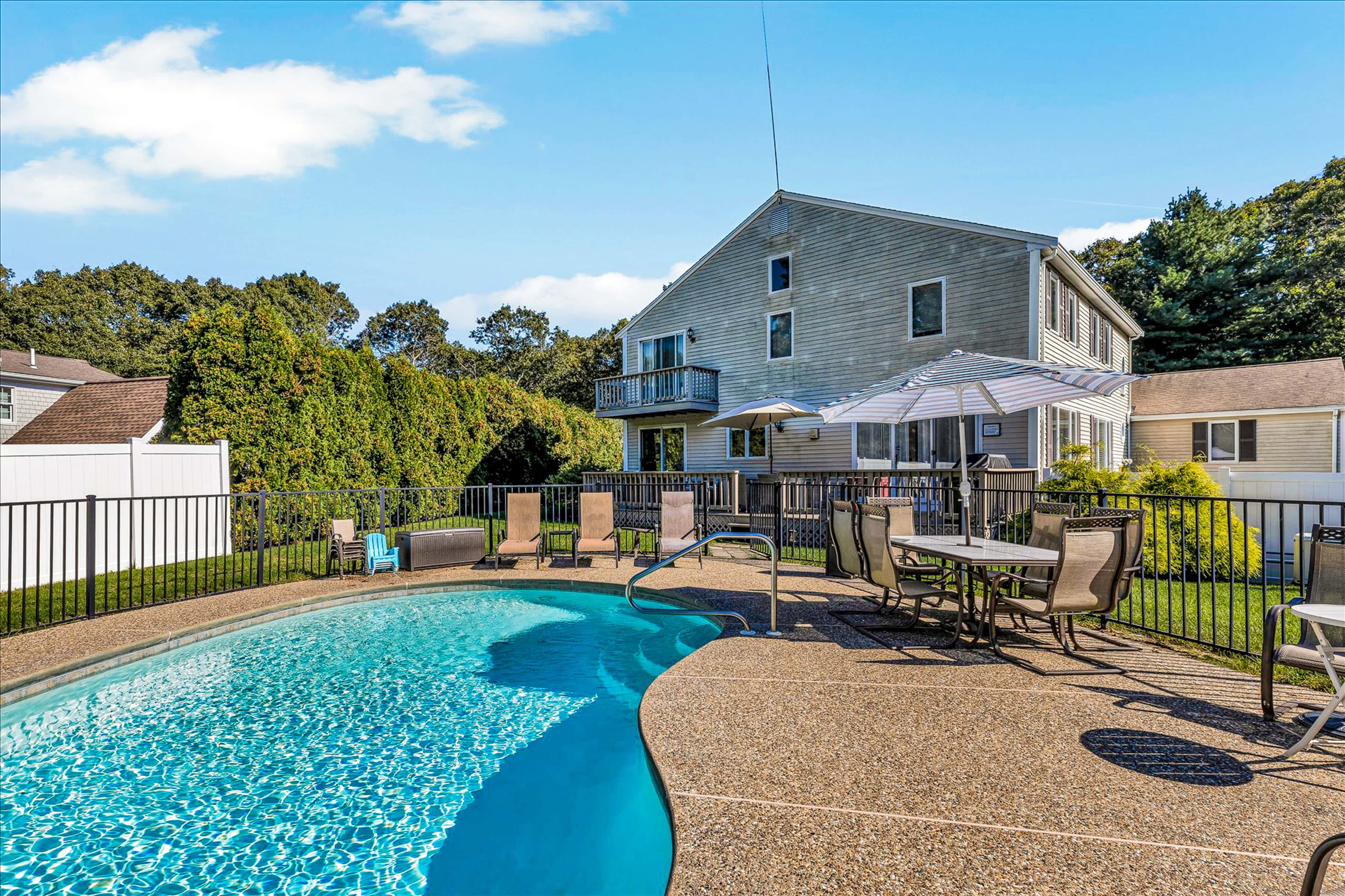 Goose Point Getaway