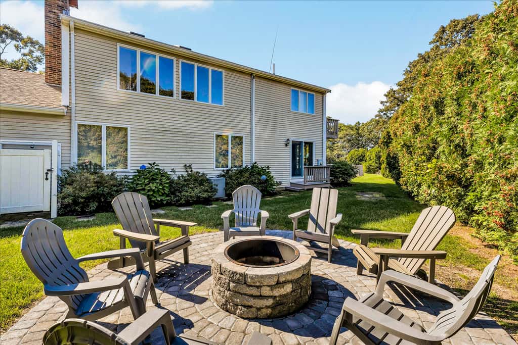 Goose Point Getaway