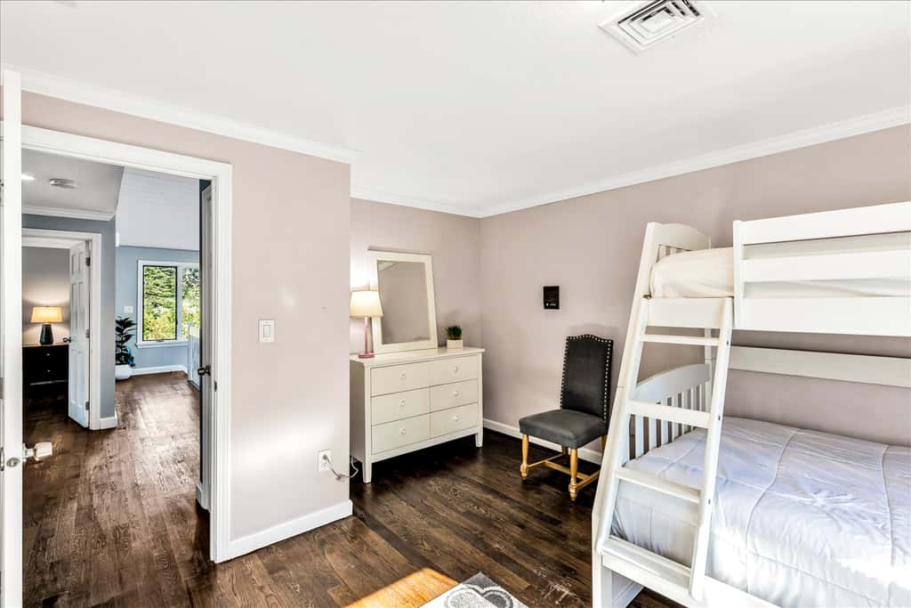 Goose Point Getaway