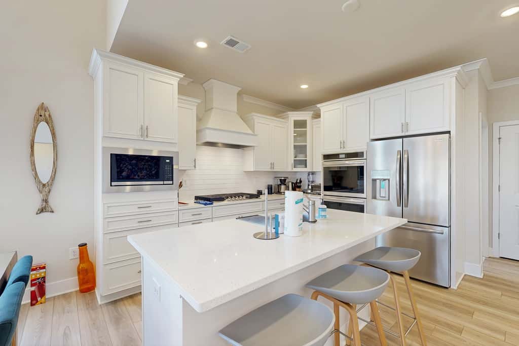 Milos Haven - 31317 Taywood Dr