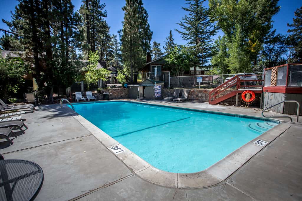 Lakeview Family Cabin at Big Bear Lake Village