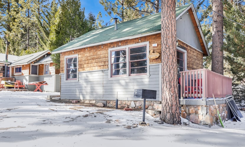 Juniper Lakeside Couples Retreat at Big Bear Lake