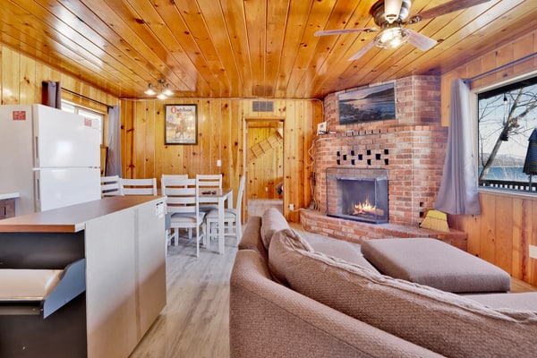 Sunrise Lakefront Family Cabin at Shore Acres Lodge Big Bear