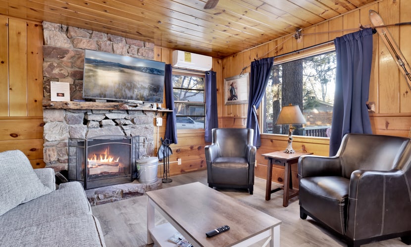 Lakeside Family Cabin at Shore Acres Lodge Big Bear