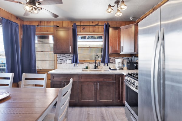 Lakeside Family Cabin at Shore Acres Lodge Big Bear
