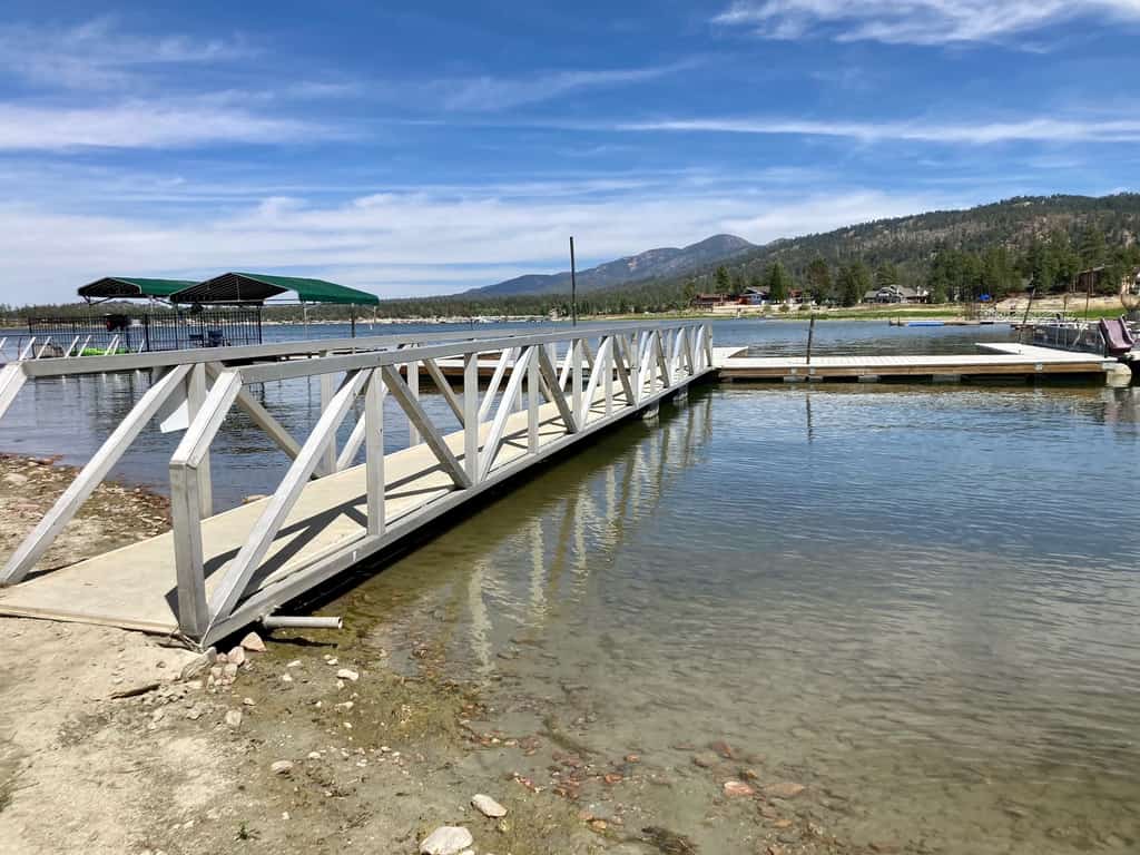 Shore Acres Lakefront Lodge by Big Bear Vacations
