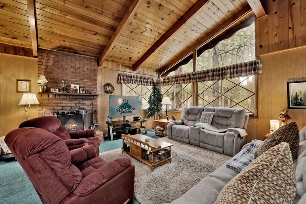 Single-Level Big Bear Cabin: Fenced Yard, Wood Fireplace, 3-Car Parking