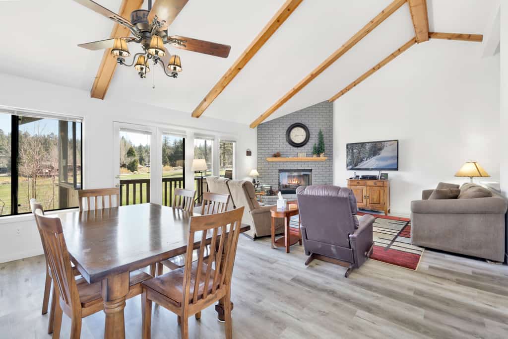 Walk to Bear Mtn Lifts! 2BR/2.5BA w/ Dual Master Suites & Private Garage