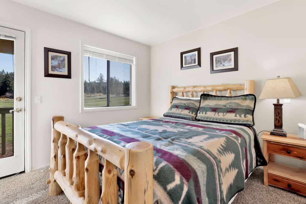 Walk to Bear Mtn Lifts! 2BR/2.5BA w/ Dual Master Suites & Private Garage