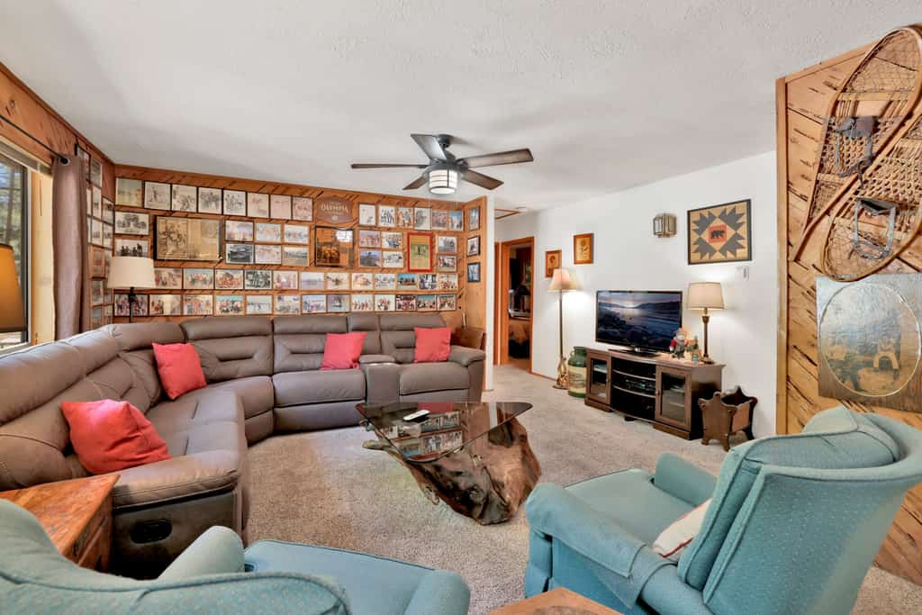 Popko's Place | 3BR/1BA Moonridge Cabin w/ BBQ Deck & Fenced Yard