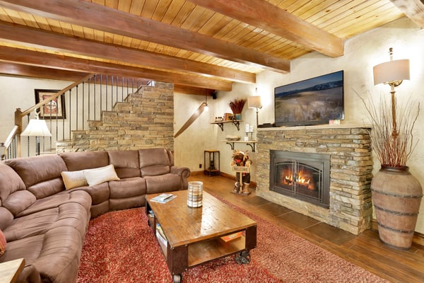 How Sweet It Is - Downtown Village Retreat at Big Bear