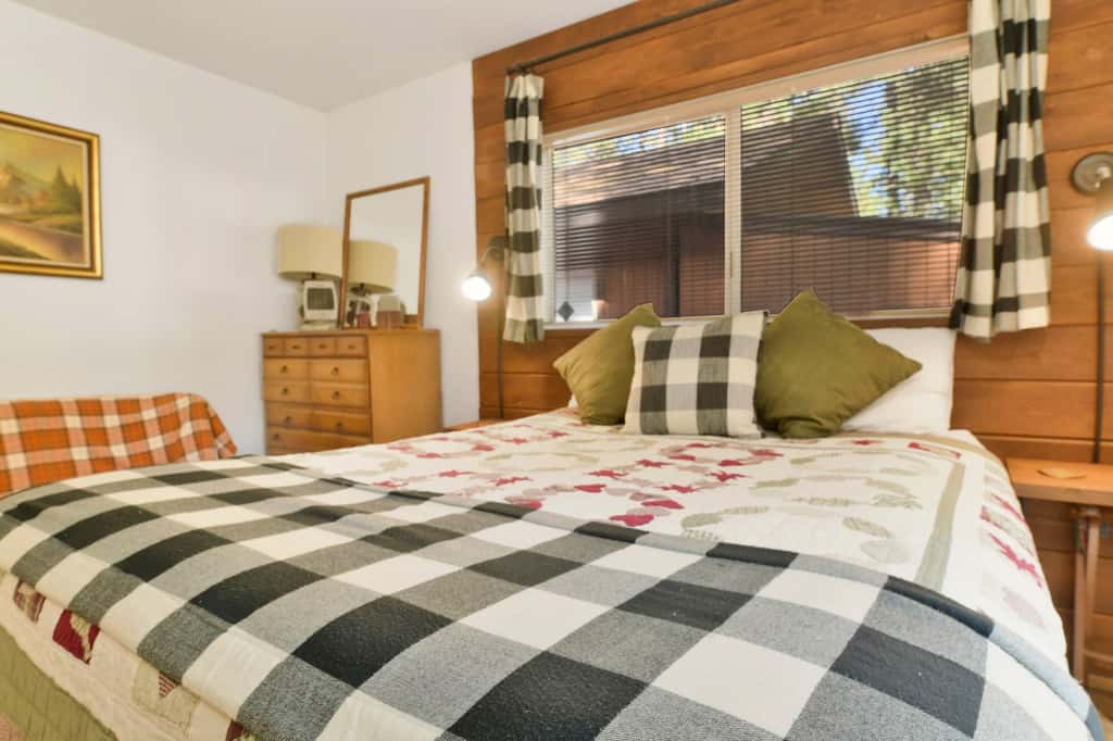 Moonridge Cottage #1817