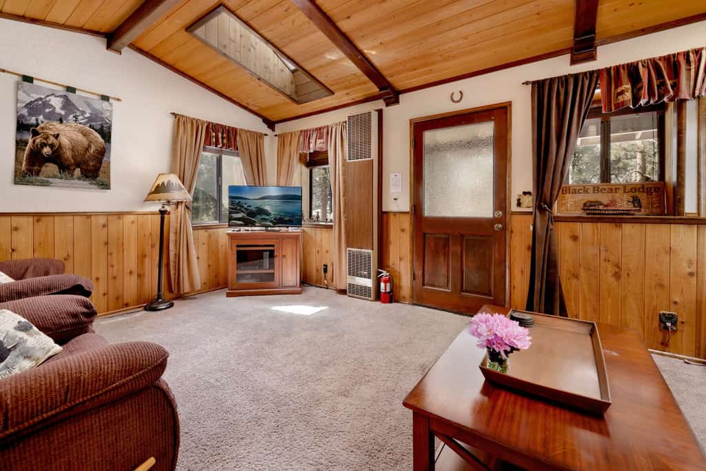 Moose Inn Bear Mountain Cottage at Big Bear