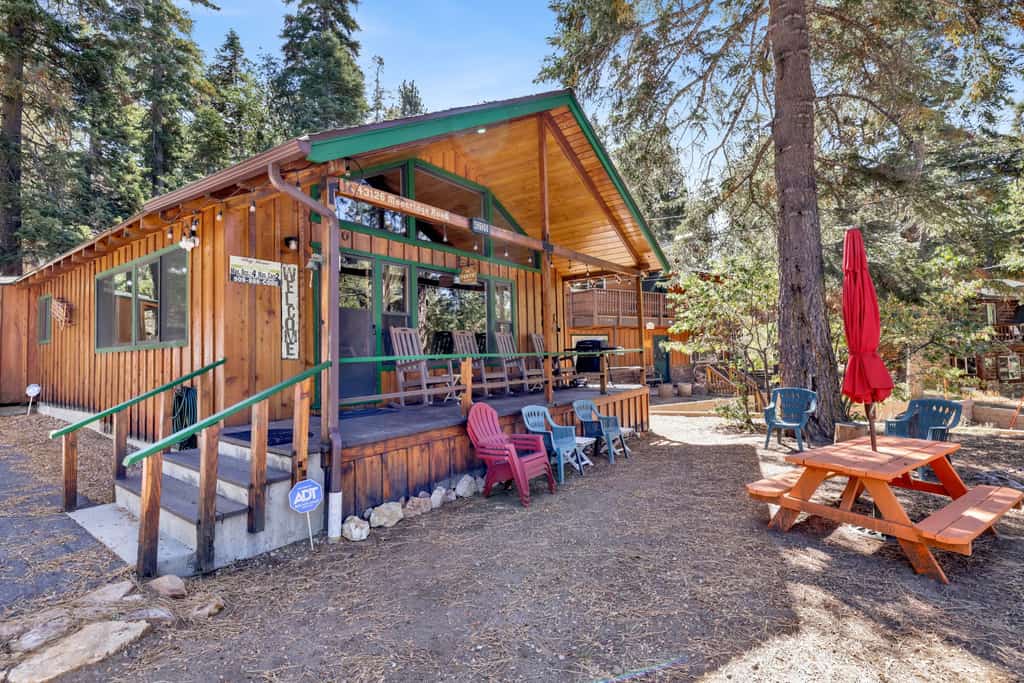 Near Bear Mountain | Hot Tub + Alpine Zoo