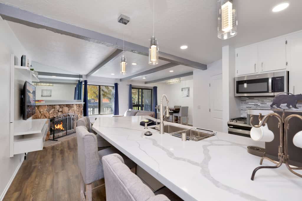 Blue Jay Getaway Lakeside Boulder Bay Townhouse