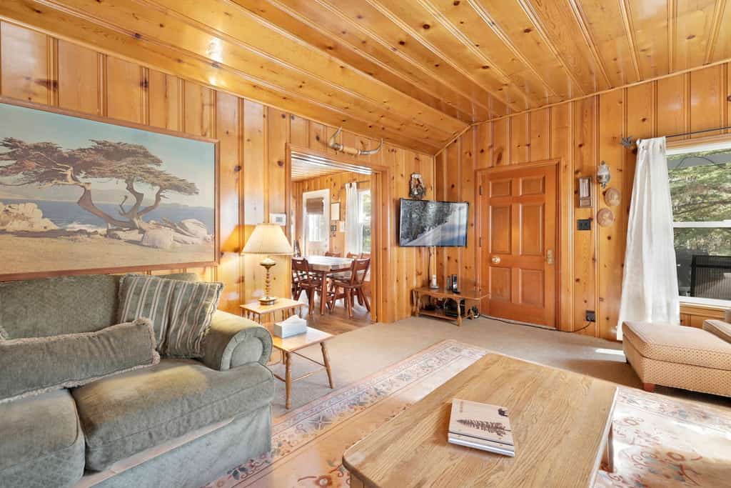 Pinglewood Cabin in Fawnskin at Big Bear