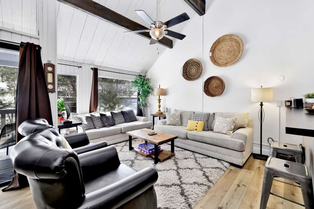 Switzerland Slopes | Walk-To-Ski Townhouse Chalet at Snow Summit