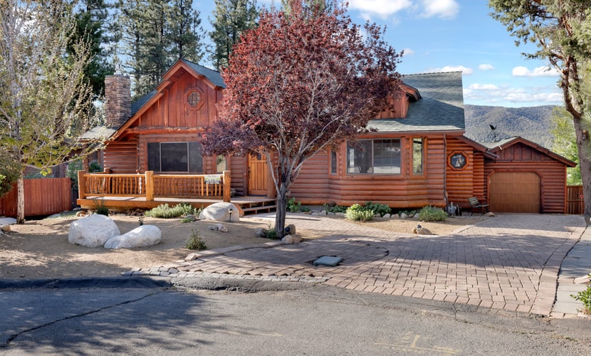 The Alps Log Cabin Retreat at Big Bear Lake