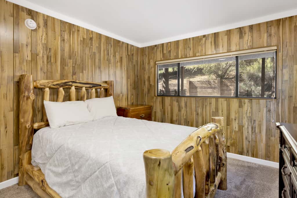 The Malabear Cabin #2160