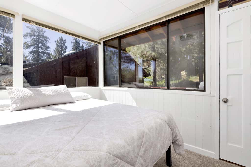 The Malabear Cabin #2160