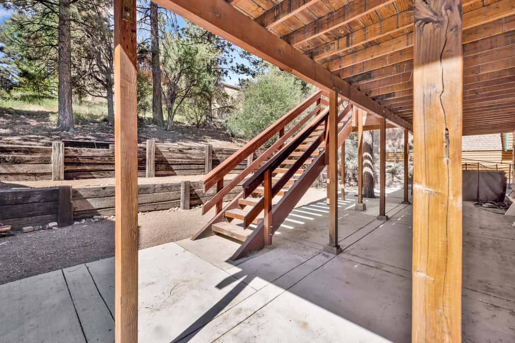 The Malabear Cabin #2160