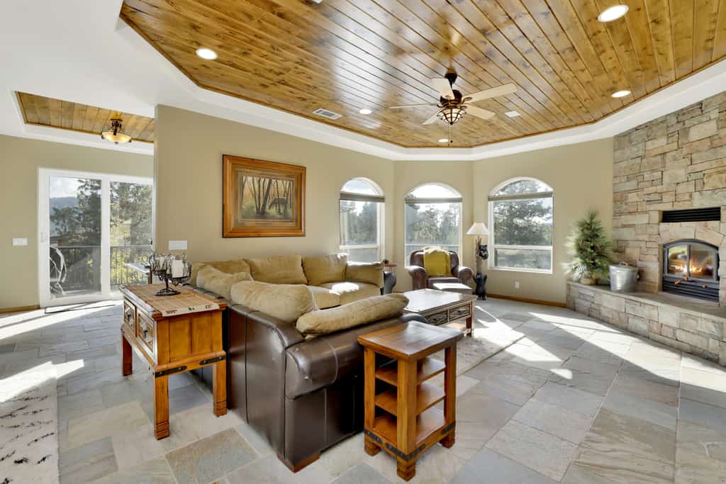Sunset Ridge Villa at Big Bear ~ Hot Tub ~ Games ~ Multi-Level Luxe Chalet Retreat