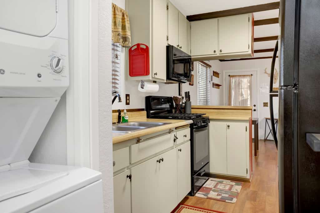 Adorable Sugarloaf Mountain Getaway in Big Bear