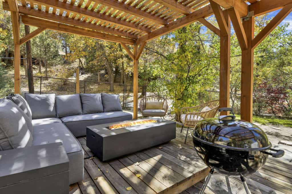 Bow Canyon Ski Haus Chalet