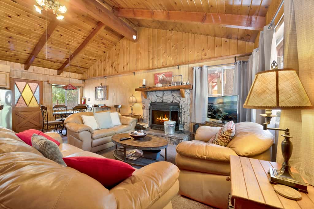 Pine Cone Cottage at Big Bear Lake