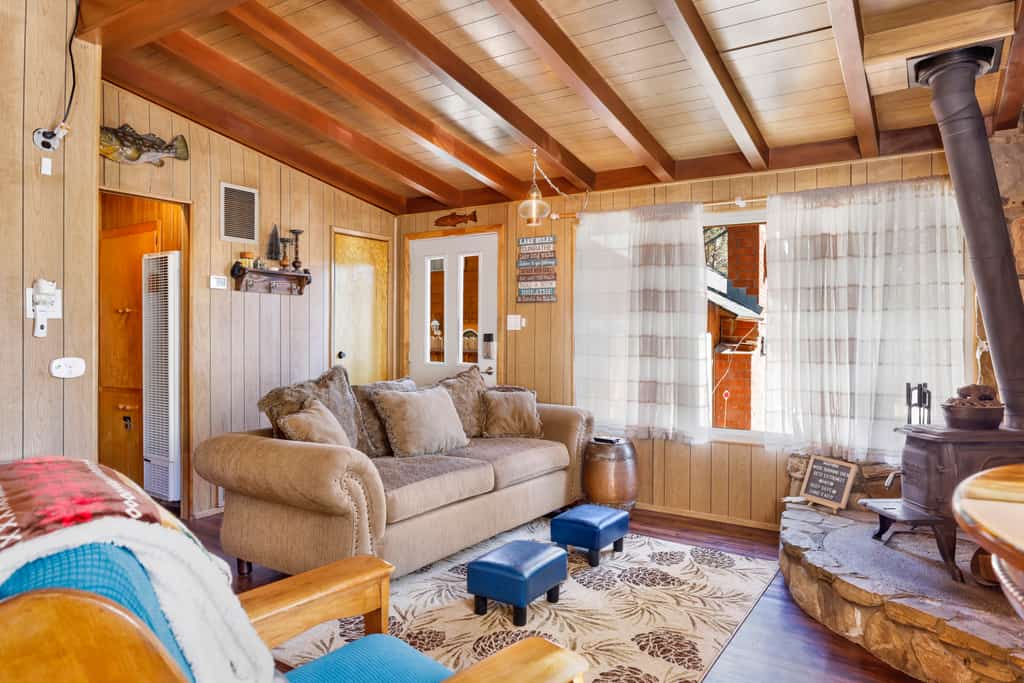 Cozy Ski View Chalet Cottage at Big Bear Lake
