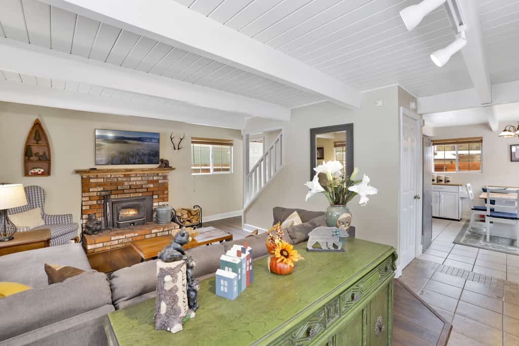 Tinker Bell Gambrel Retreat Cabin at Big Bear