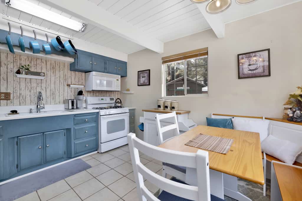 Tinker Bell Gambrel Retreat Cabin at Big Bear