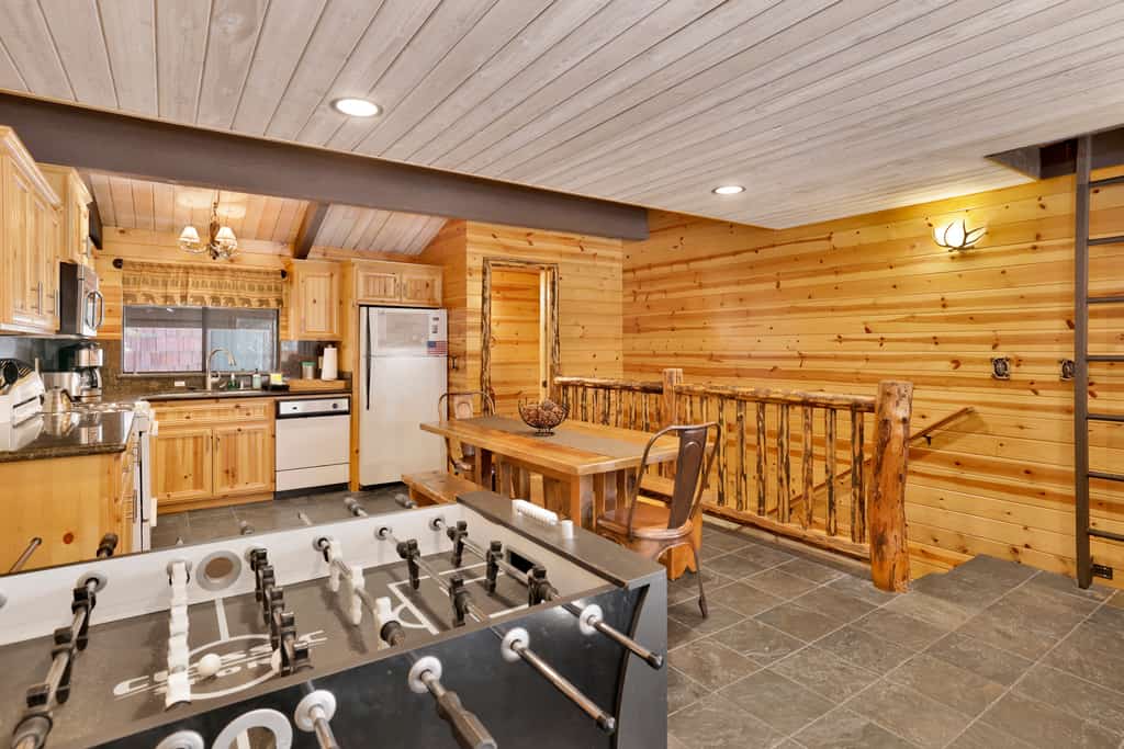 Smith Chalet at Snow Summit Ski Haus Condo