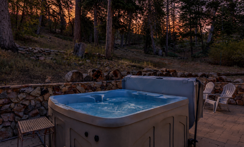 Near The Village | Hot Tub + Games | Sleeps 11