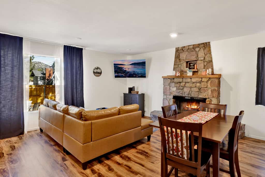 The Weekender at Big Bear- Adorable Cottage Retreat