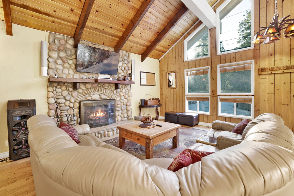 The Cozy Castle #2384
