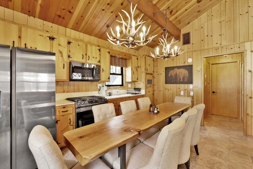Bruin Chalet #2464