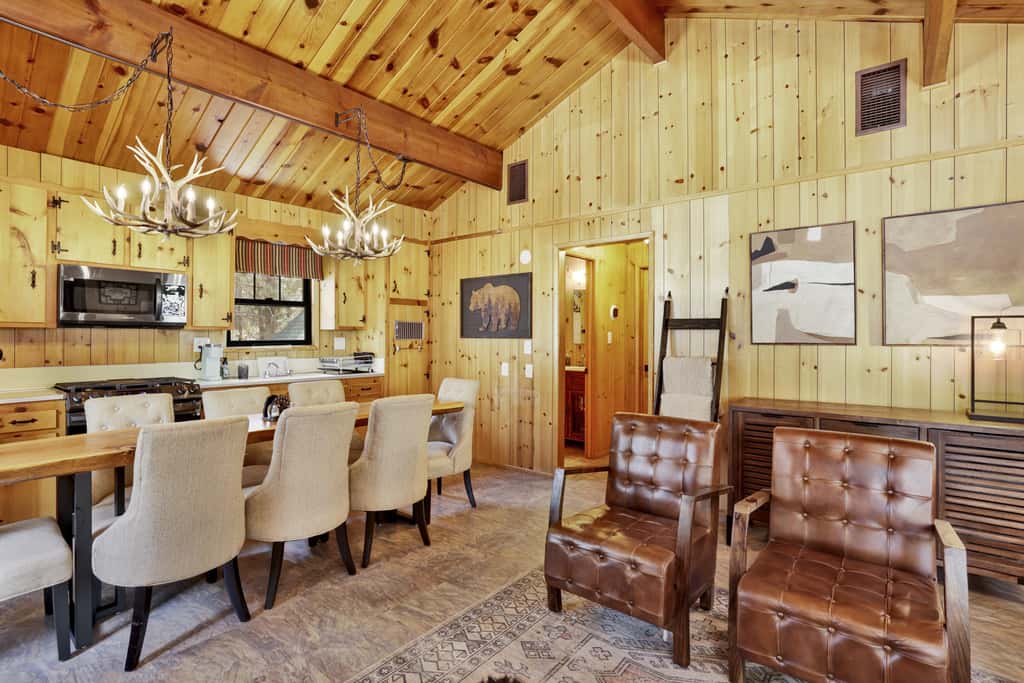 Bruin Chalet #2464