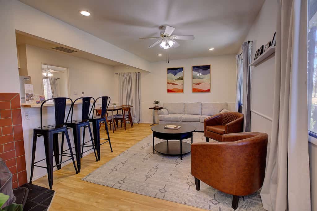 Relaxing Woodside Cottage at Shay Meadow Ranch