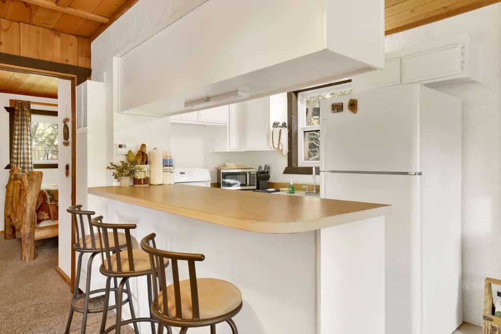 Holmes Away from Home - Cozy Big Bear Retreat