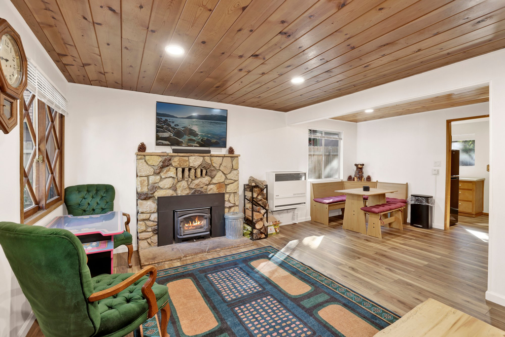 Highland Oaks Retreat #2492