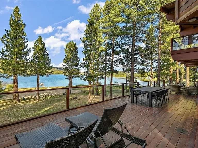 Lakefront Chalet | The Lake Is Your Backyard | Spa
