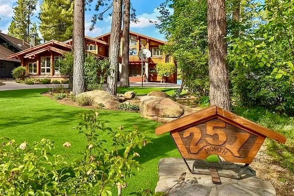 Lakefront Chalet | The Lake Is Your Backyard | Spa