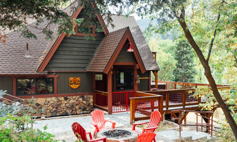 The Refugio at Big Bear - Central Moonridge Retreat w/ Hot Tub