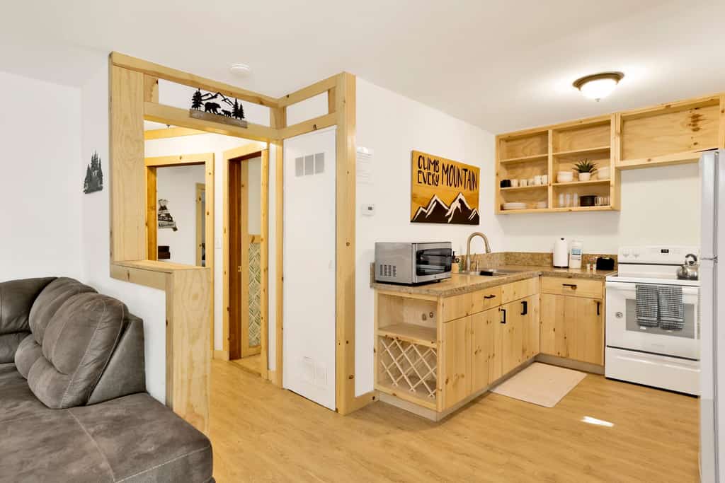 Sugar Bear Chalet - Renovated Family Retreat at Big Bear